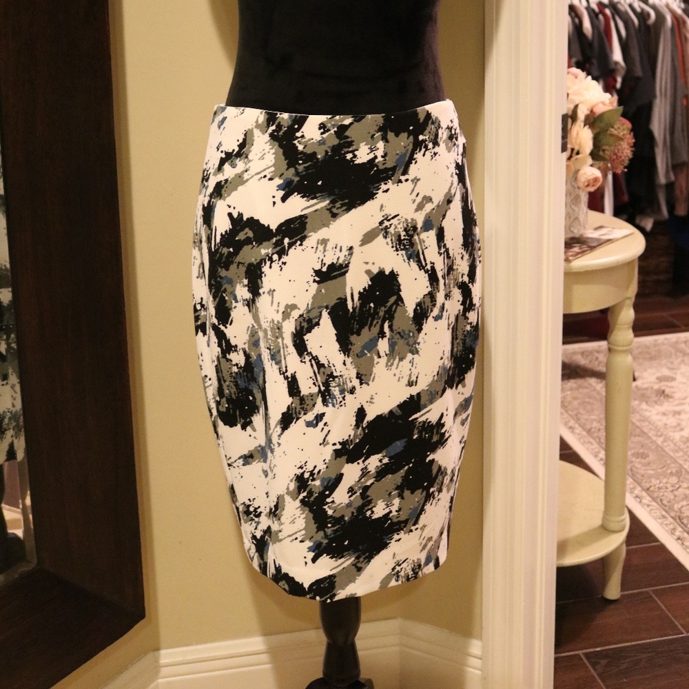 Multi colored business skirt